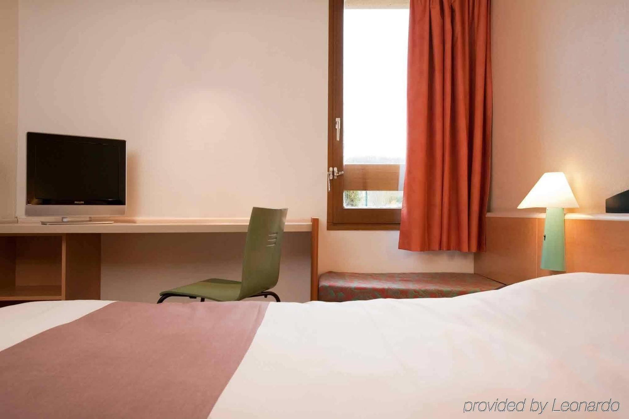 Ibis Creil Sur Oise Hotel Villers-Saint-Paul Kültér fotó